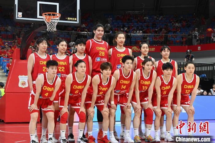 中国女篮在合肥热身赛大胜日本队九十三比六十