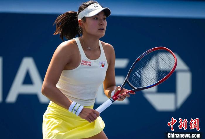 中国金花王雅繁、王曦雨