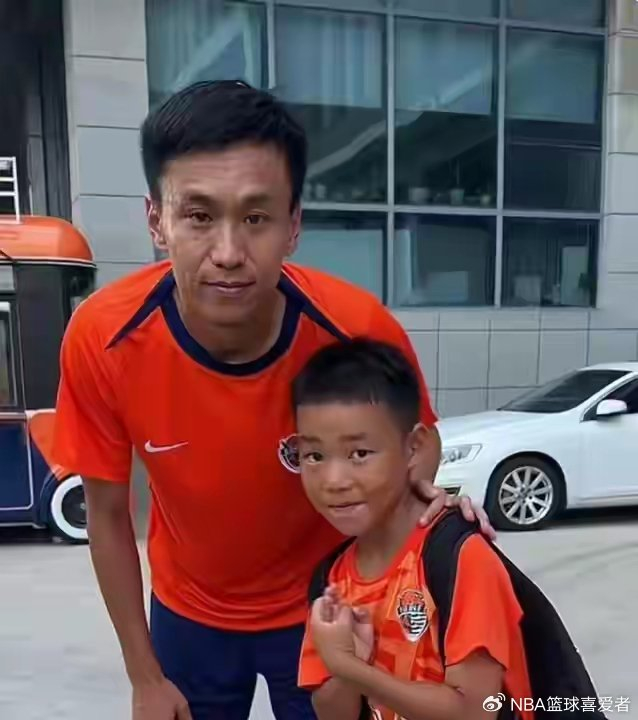 山东泰山老将张弛吉翔自由身离队引球迷不满