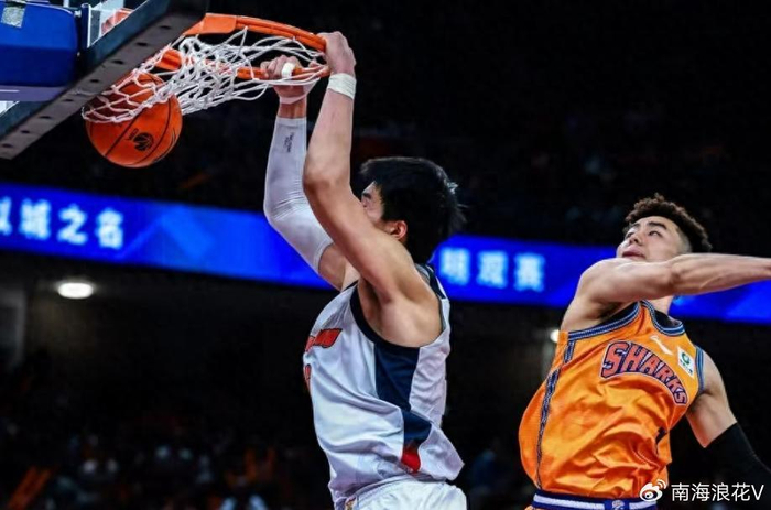 焦泊乔离队广东宏远第二阶段崩盘 伤病潮冲击