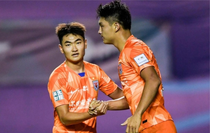 26岁前山东泰山前锋刘超阳转任陕西联腾俱乐部副