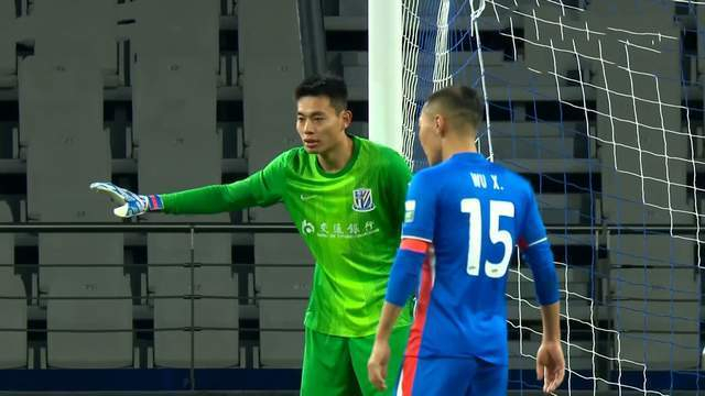 申花对阵国安关键战 吴启鹏成长成后防新星